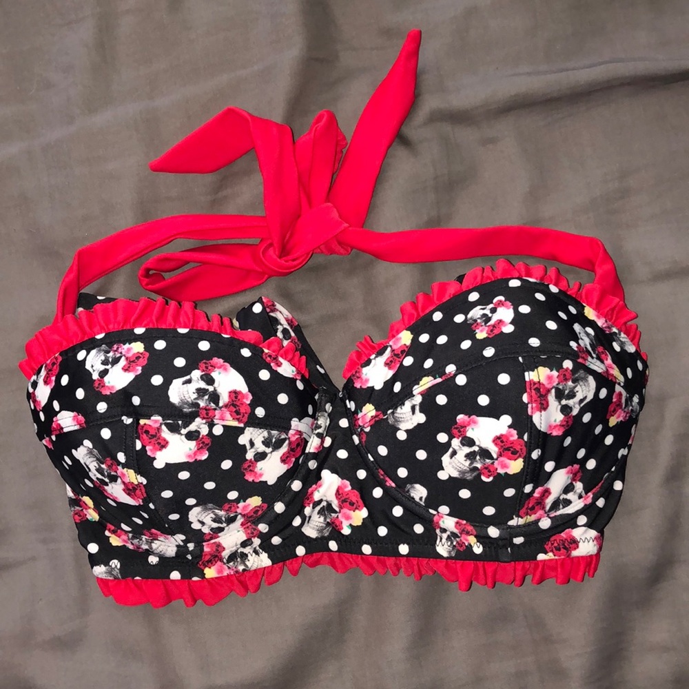 Skulls & Roses Bombshell Bikini Top
